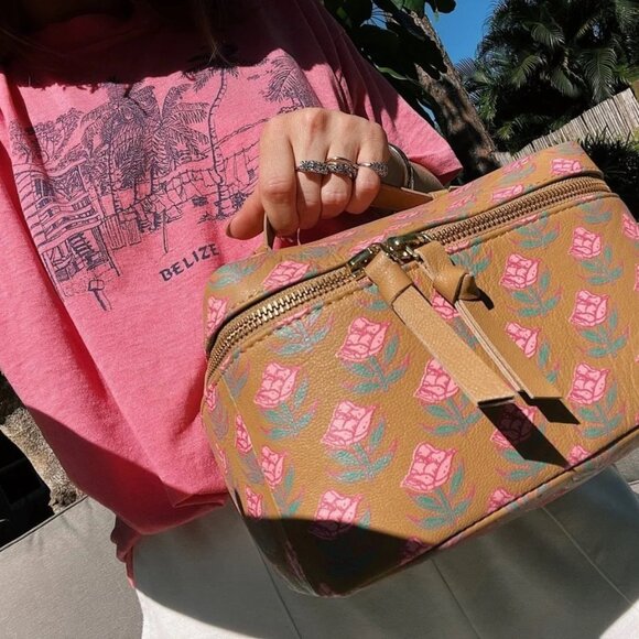 Fabulously Chic Liani Kavi Leather Train Case - NWOT! - Picture 2 of 3